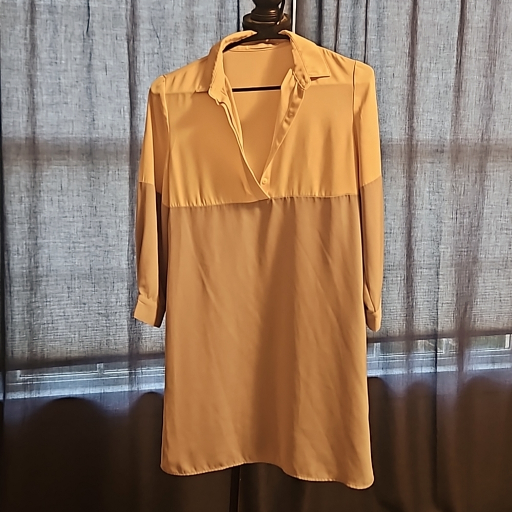 Long sleeve dress in white and gray block colors